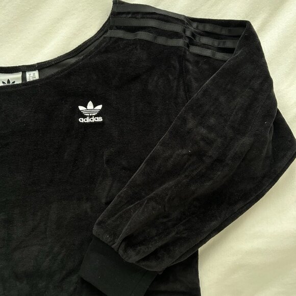 Adidas velour cropped sweater - Picture 2 of 8